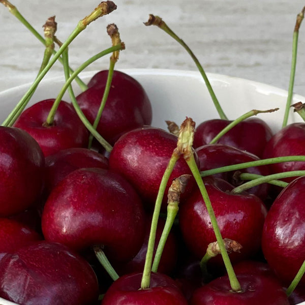 Five Reasons to Buy Organic Cherries From Us